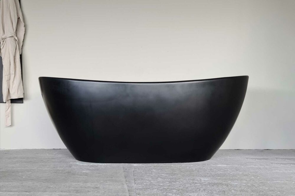 Viena frittstående badekar i svart matt fra Interform